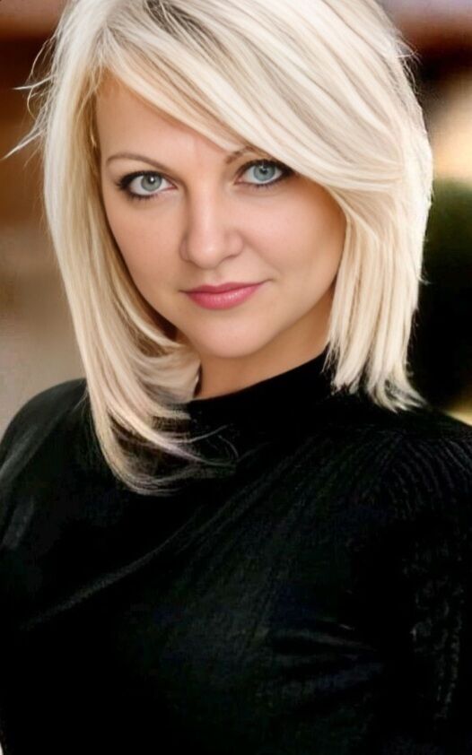  51812694  Elena, 42 ,    