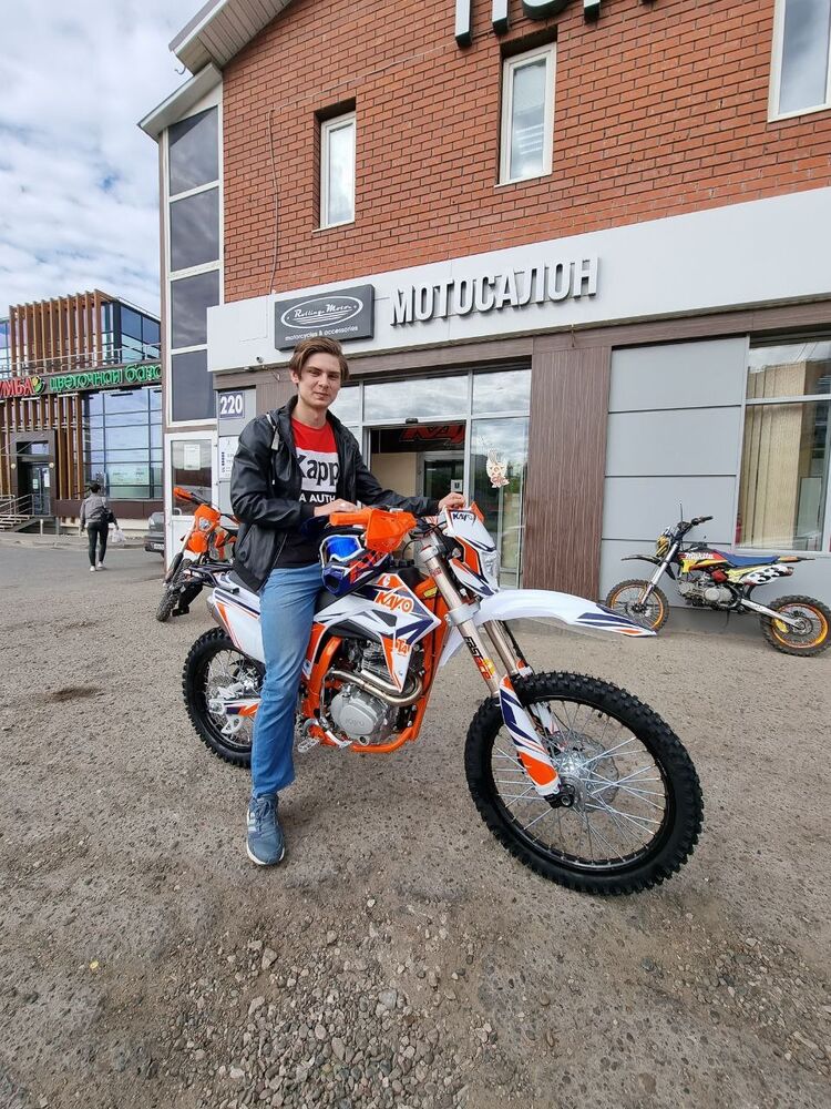  27439104  Vladislav, 25 ,    