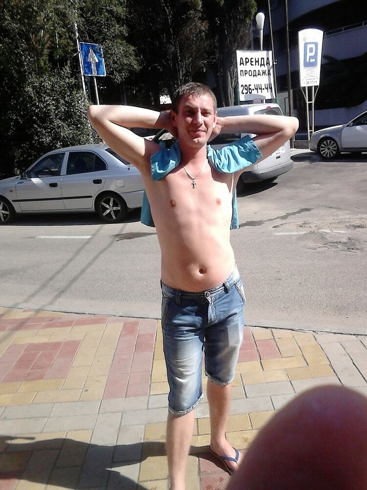  ,   Anton, 35 ,   