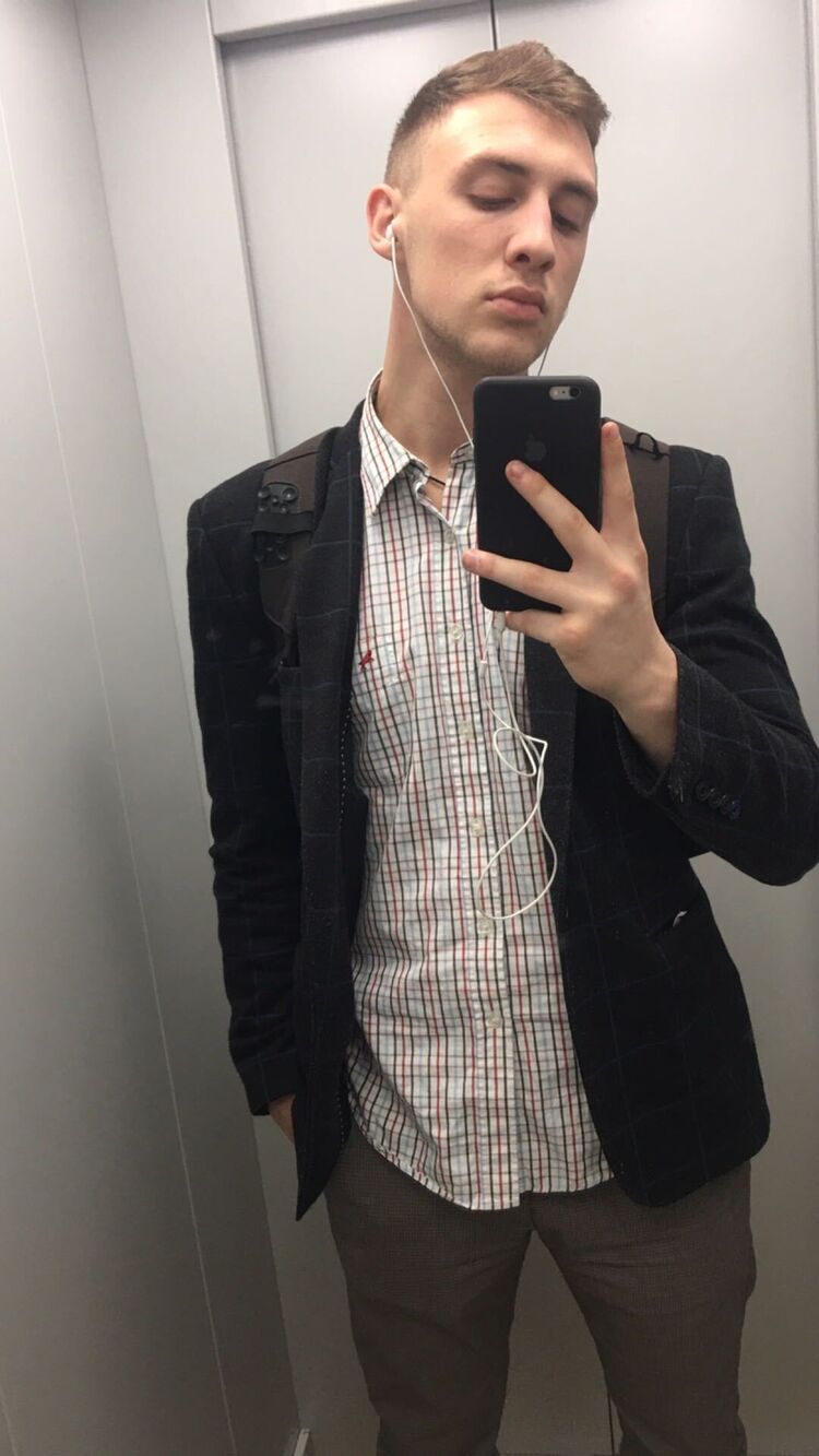  42071414  , 23 ,    