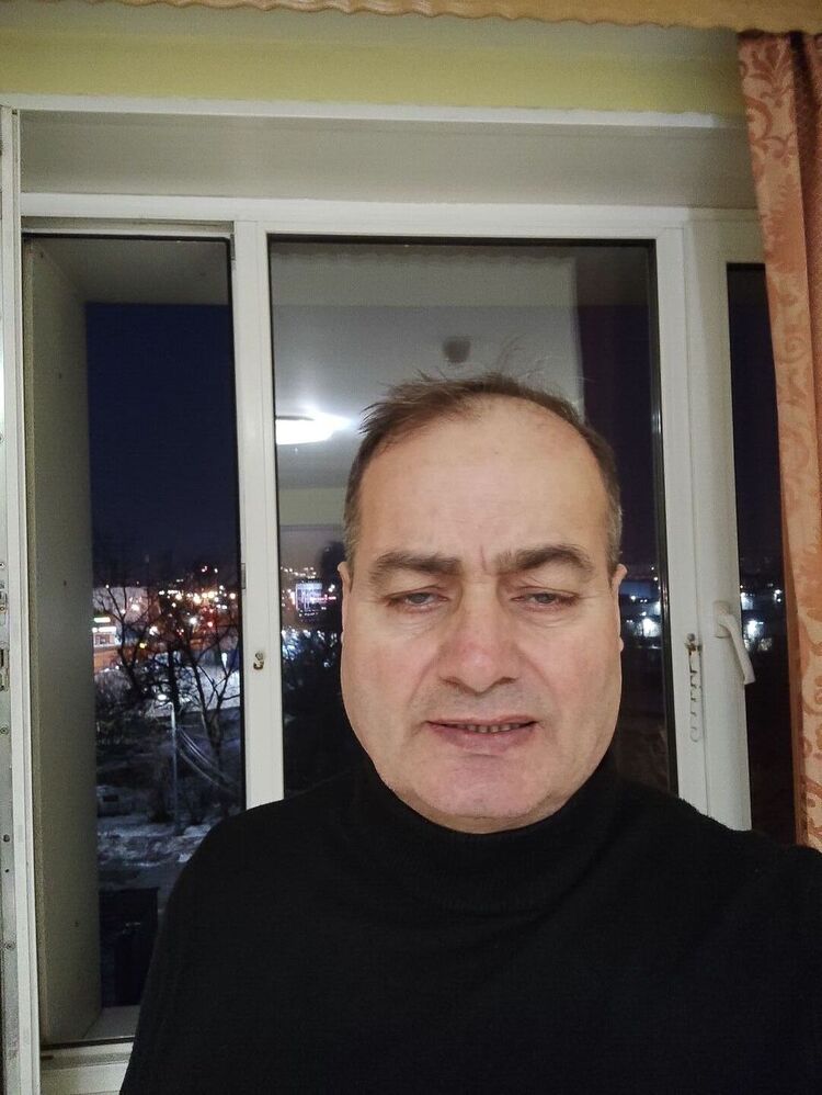  43334134  Sedat, 54 ,    