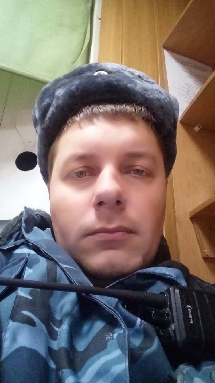  31687484  , 35 ,    