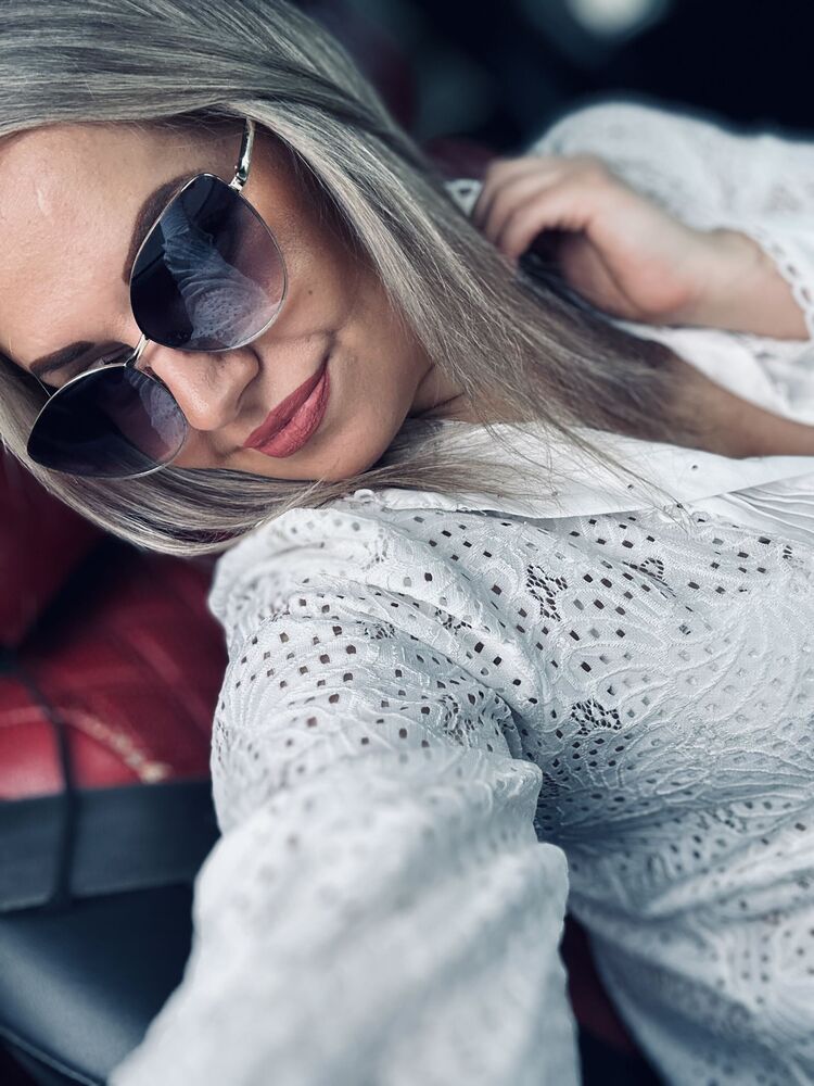  52927624  , 35 ,    