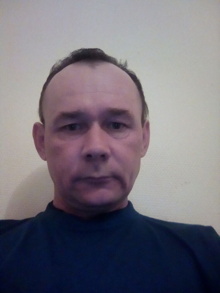  18107094  Andrei, 52 ,    