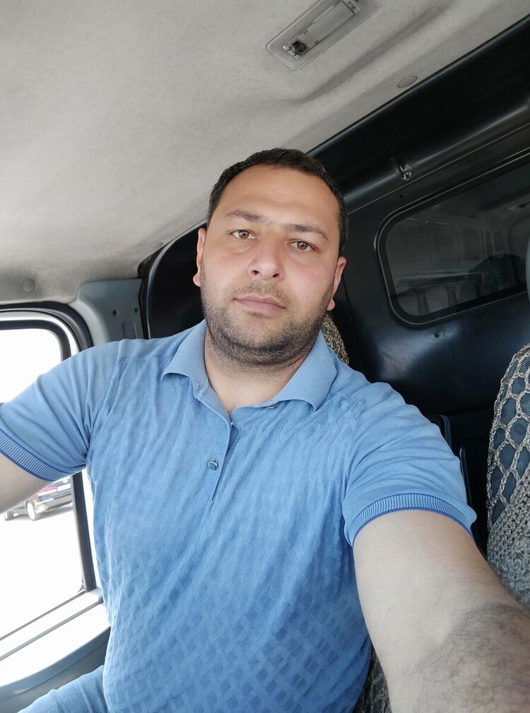  19999534  Roman, 36 ,    