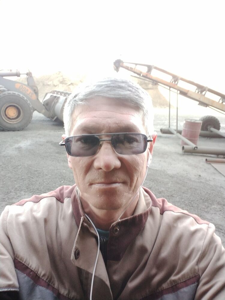  ,   Ruslan, 45 ,   ,   , c 