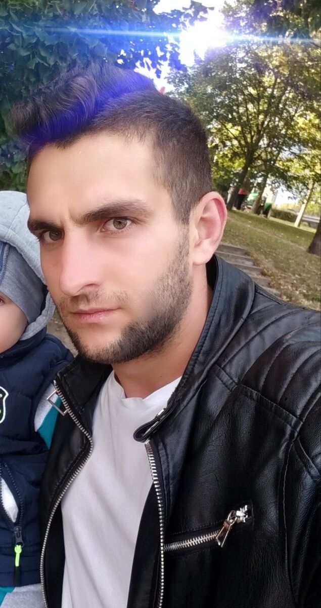  ,   Alex, 30 ,   ,   , c 