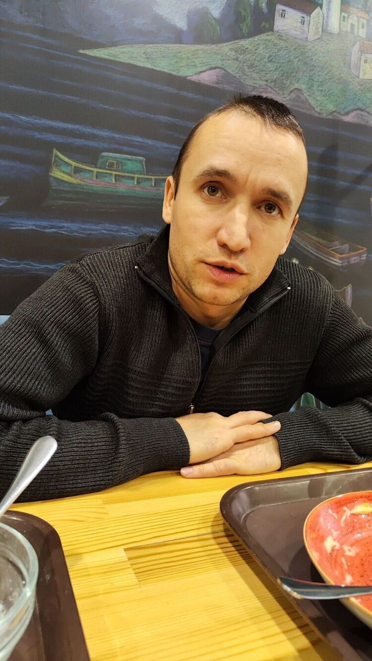 ,   Pavel, 37 ,   ,   