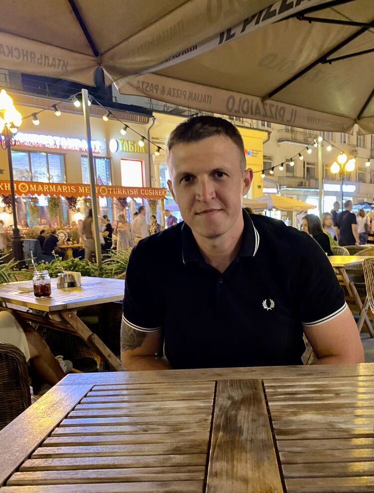  ,   Luka, 39 ,   ,   
