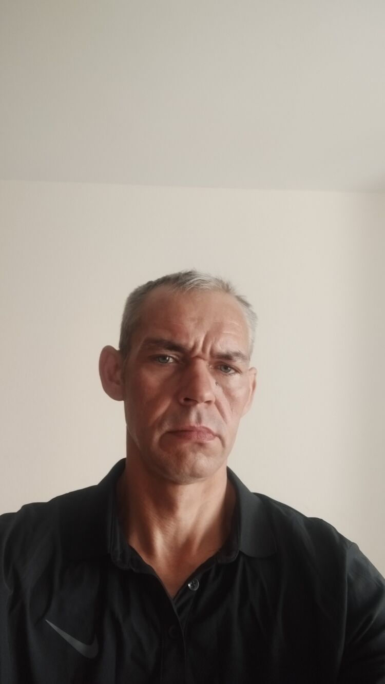  46779954  , 42 ,    