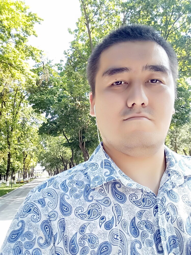  ,   Kuanishbek, 32 ,  