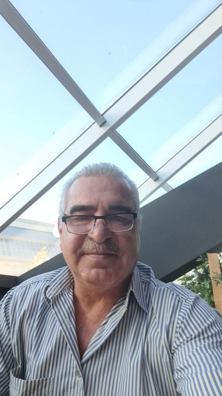 53159214  Kamo, 54 ,    