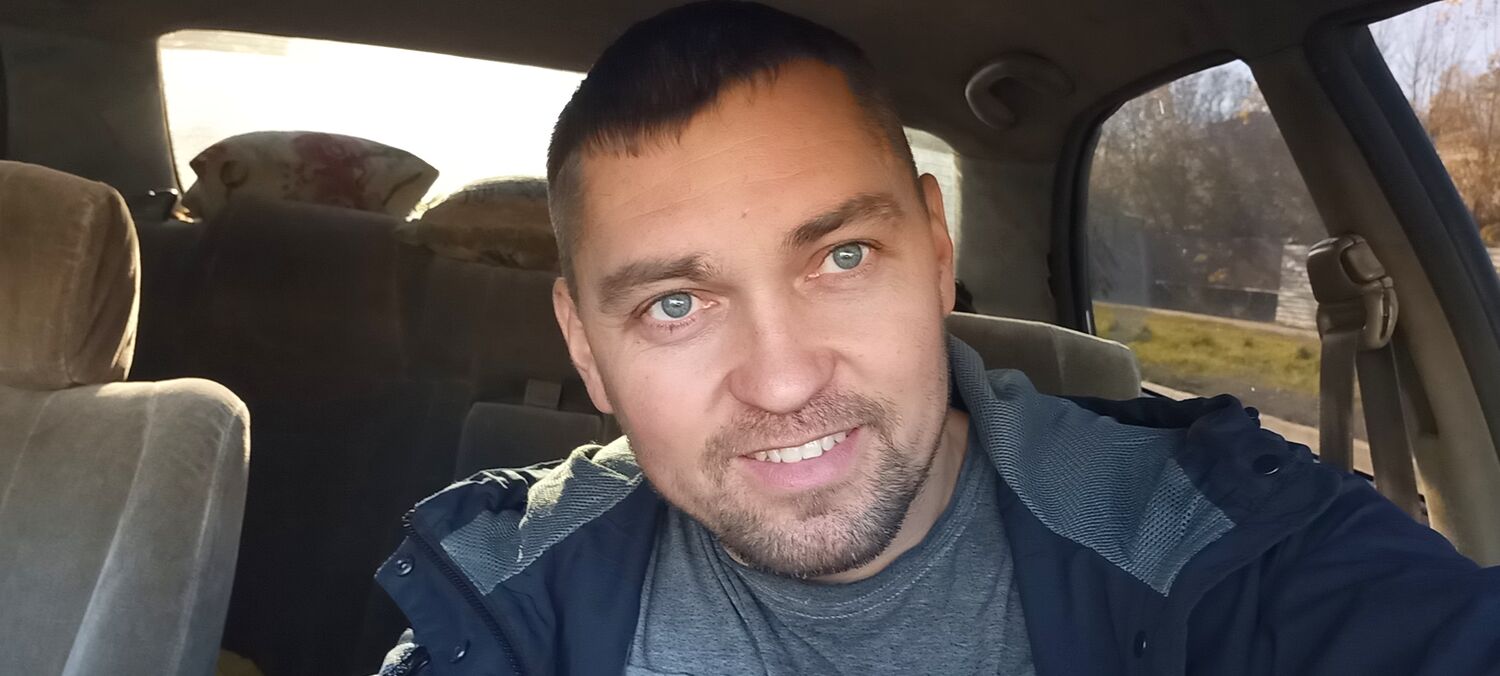  39042324  Nikolay, 35 ,    