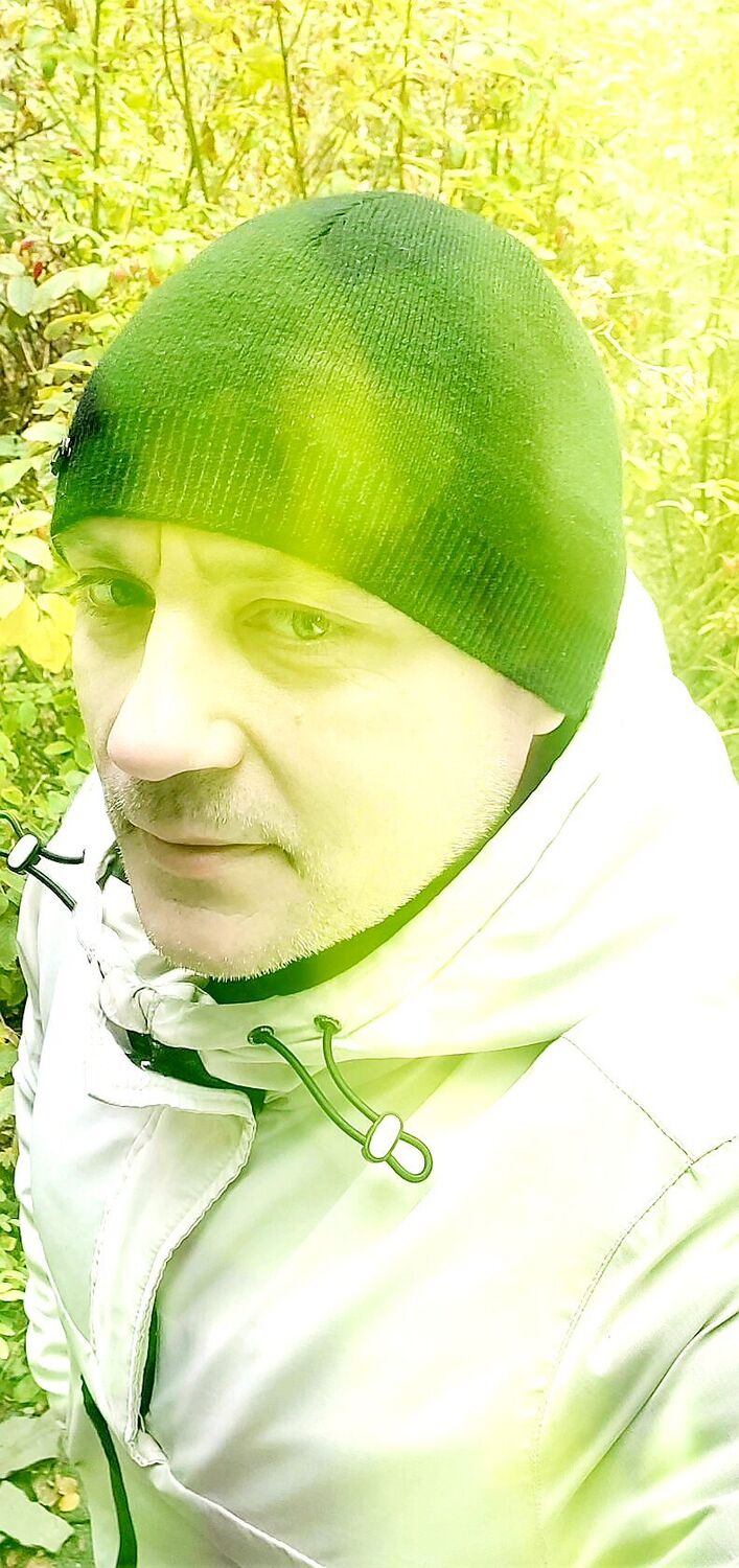  ,   Viktor, 48 ,   ,   , c , 