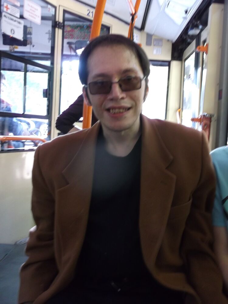  51870644  Andrei, 47 ,    