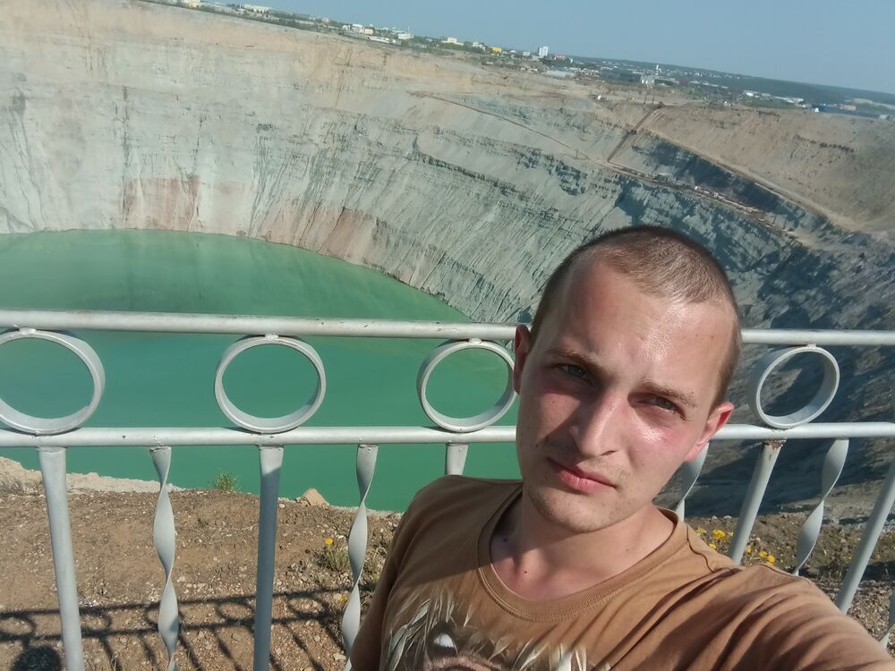  44324734  Dima, 25 ,    