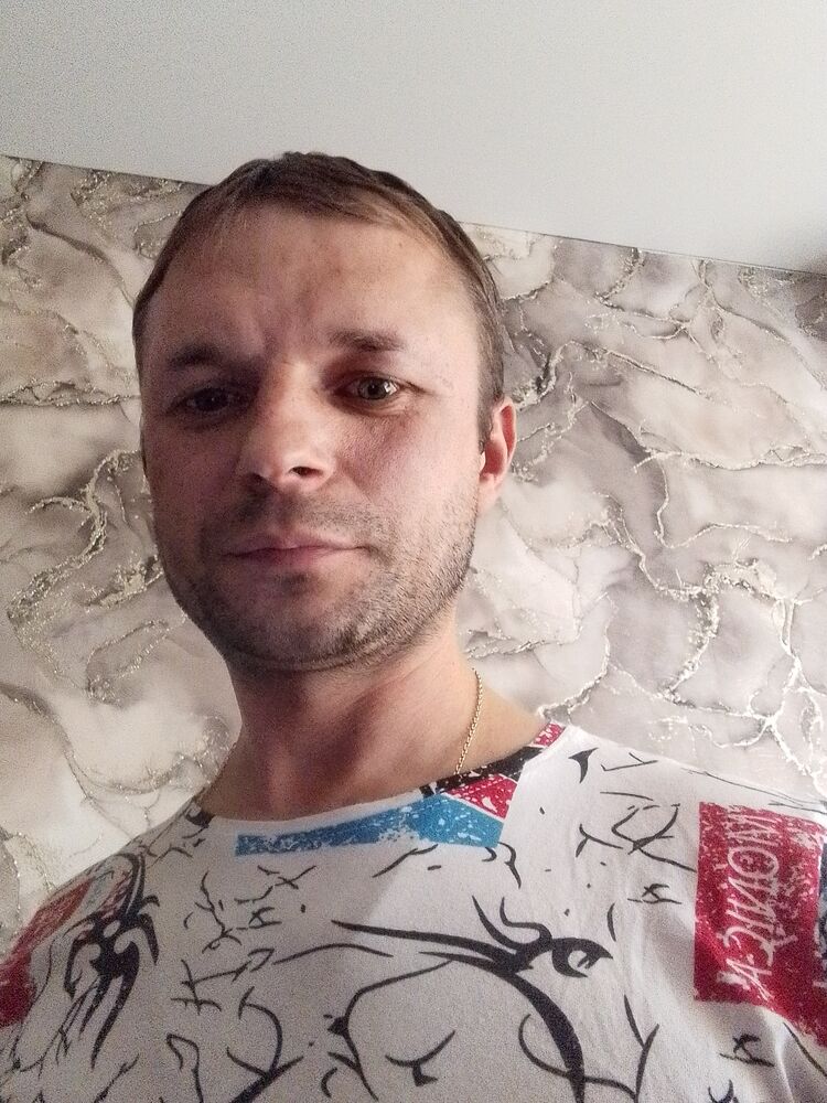  46898684  , 36 ,    
