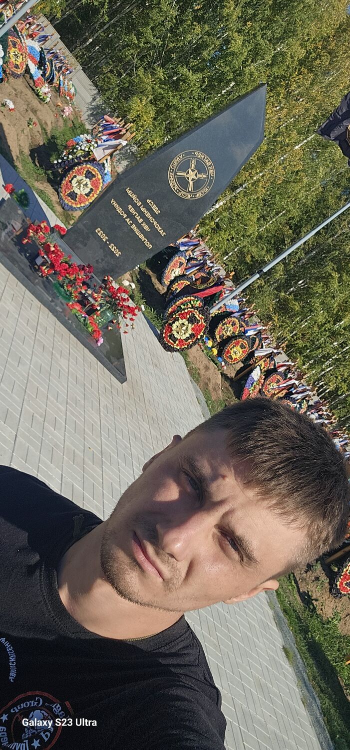  ,   Evgeny, 28 ,   ,   , c , 