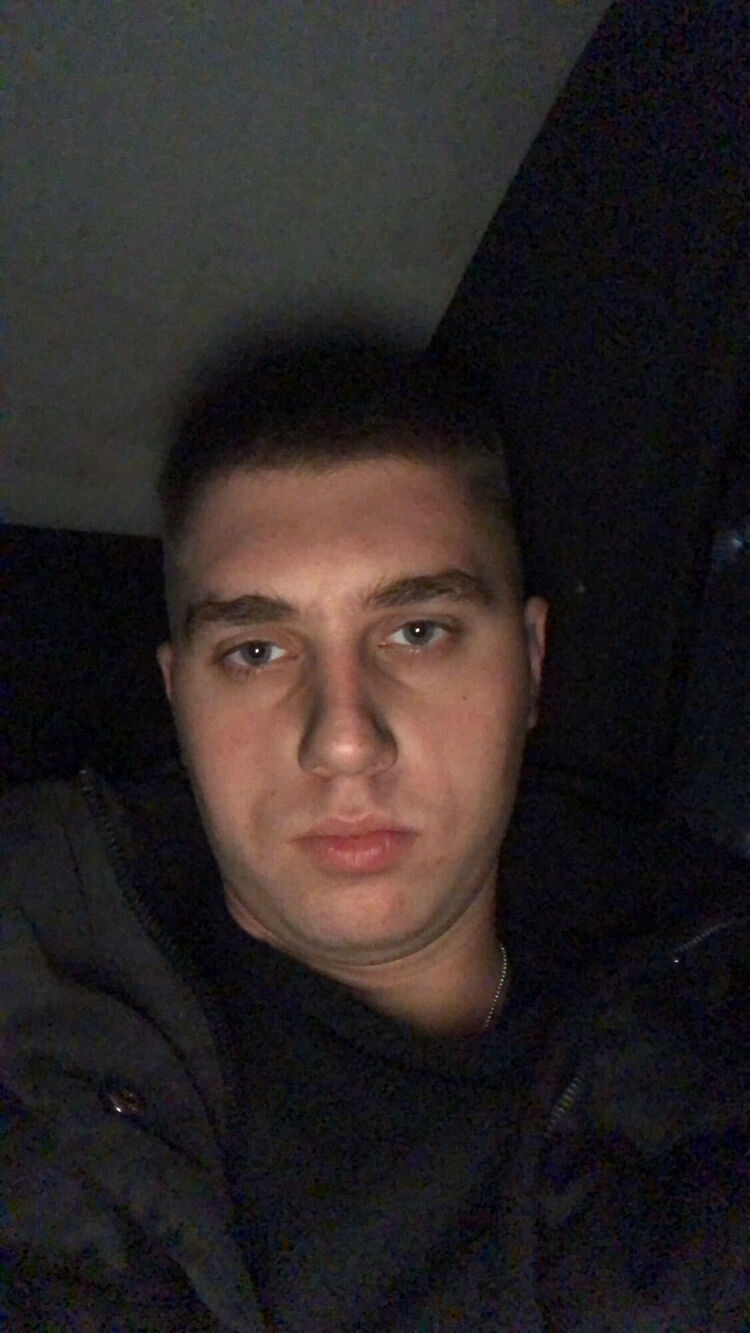  31797564  , 25 ,    