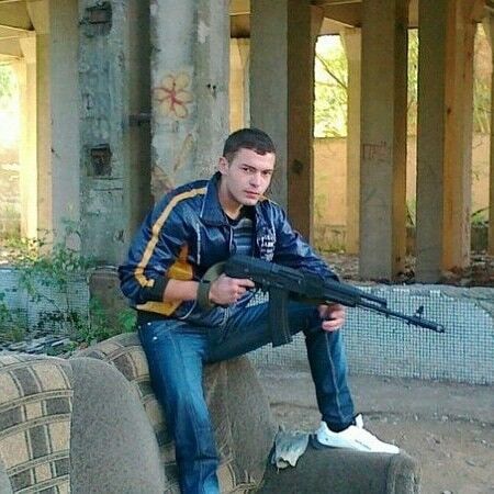  18610984  , 33 ,    -