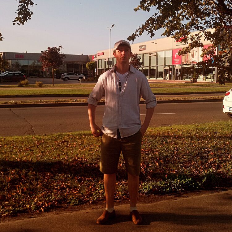  ,   Vlad, 33 ,   ,   