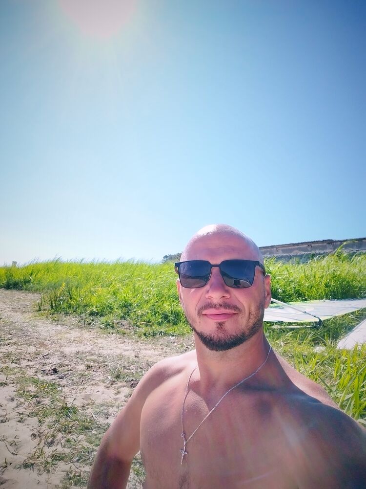  46351664  Igor, 37 ,    