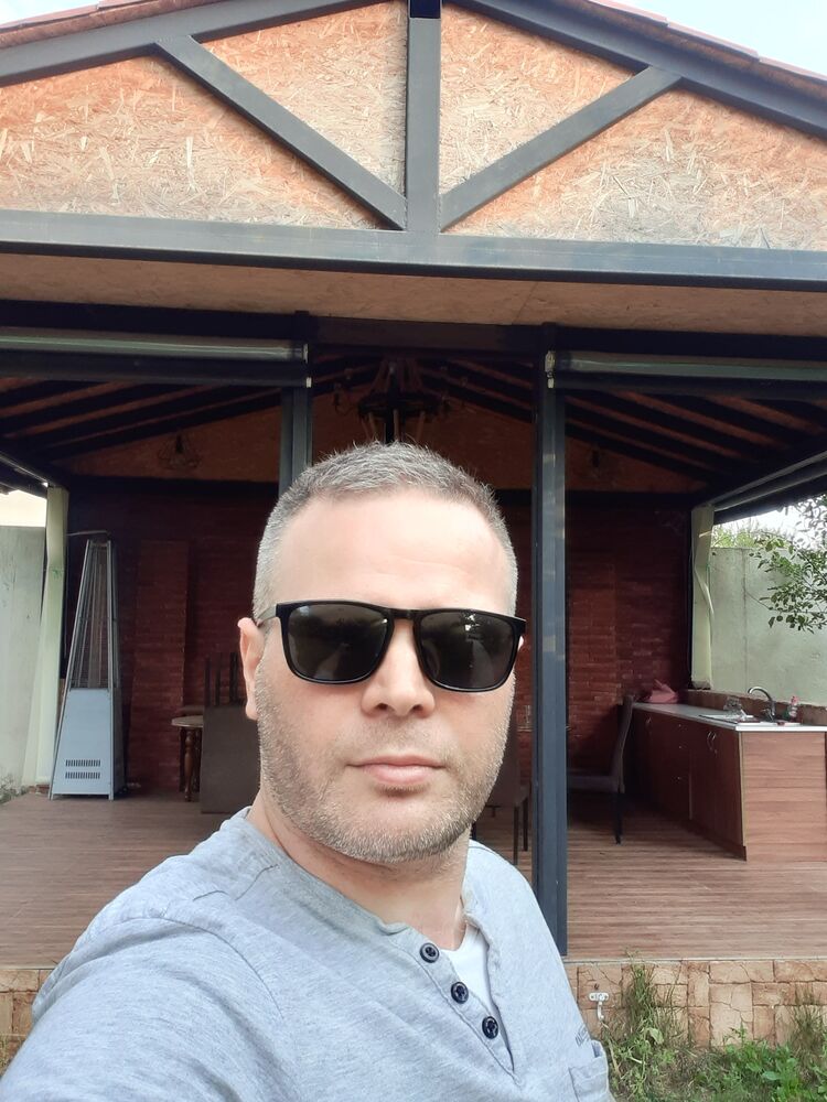  ,   Levan, 46 ,   ,   