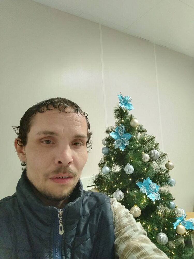  48282844  , 38 ,    