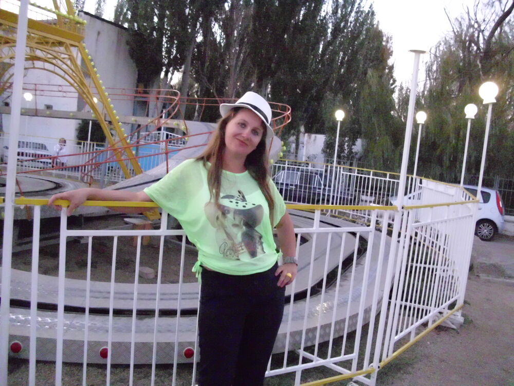  44318484  Lana, 33 ,    