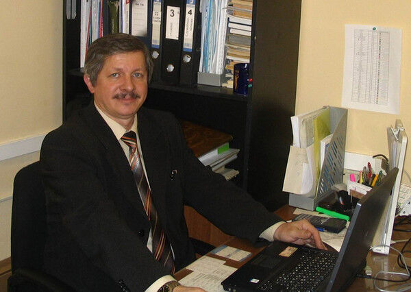  6813164  Alexey, 73 ,     