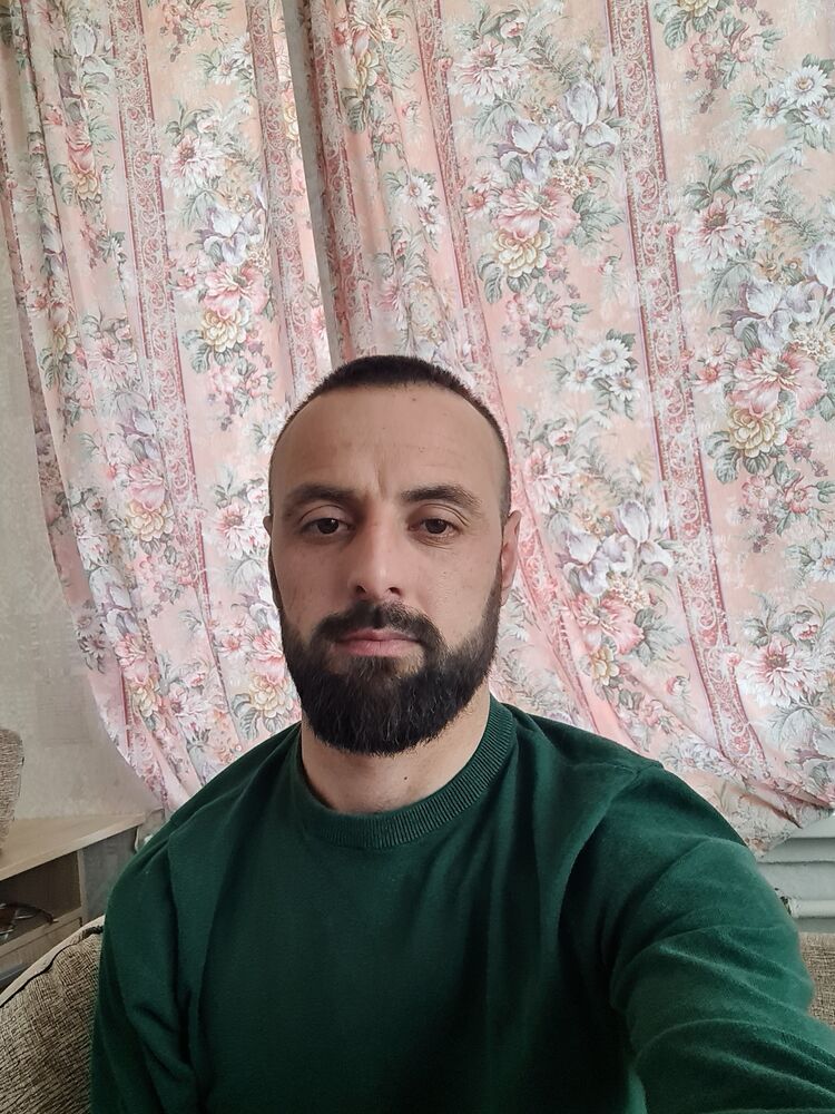  26753784  Timur, 39 ,    