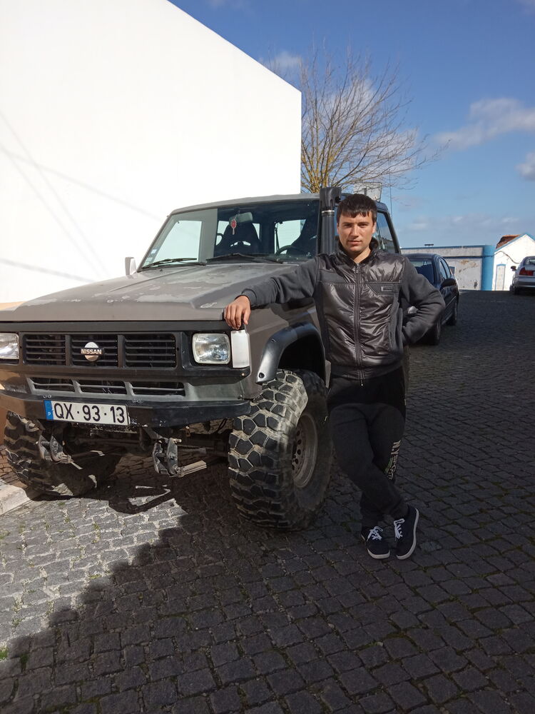  ,   Maxim, 32 ,   ,   