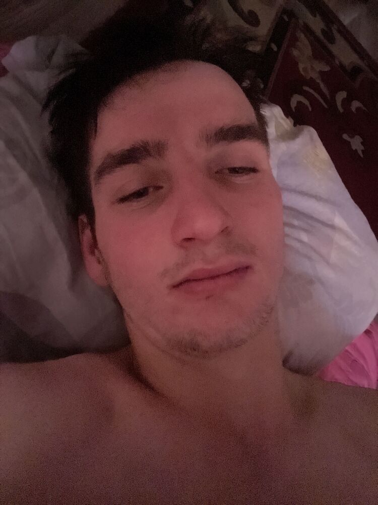  31398674  Ivan, 26 ,    
