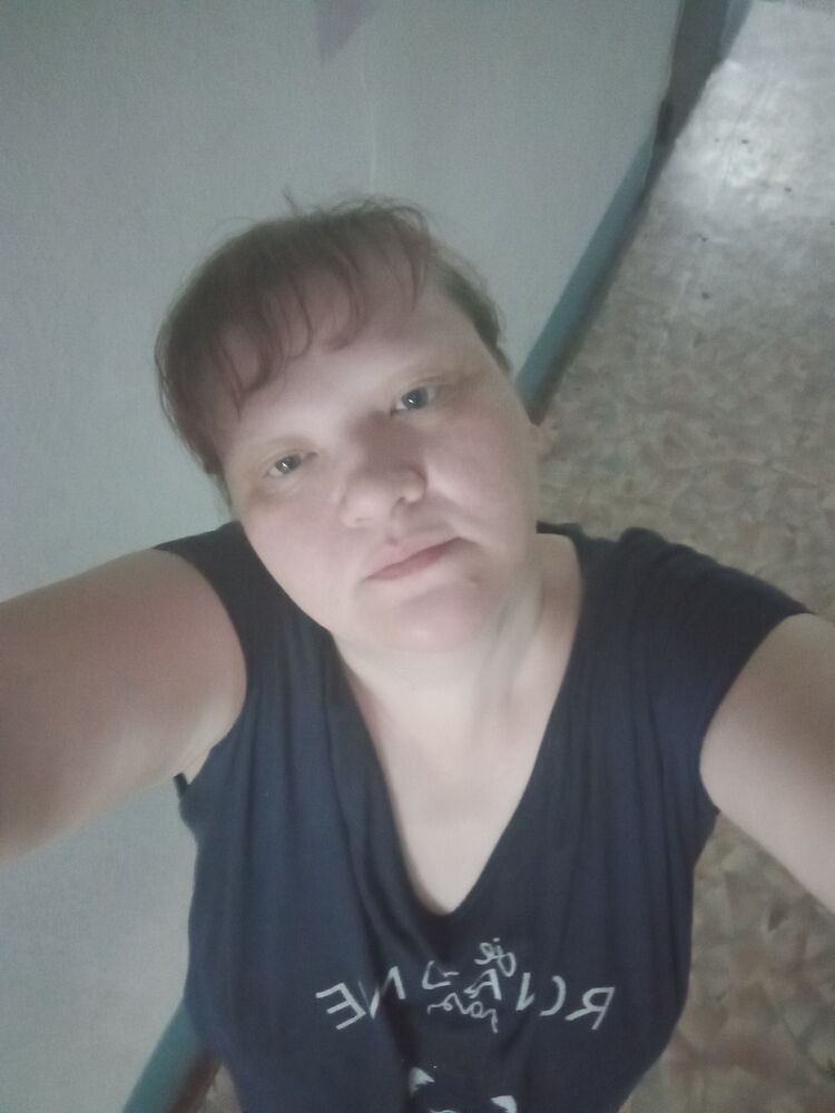  27800714  Anastasia, 44 ,    