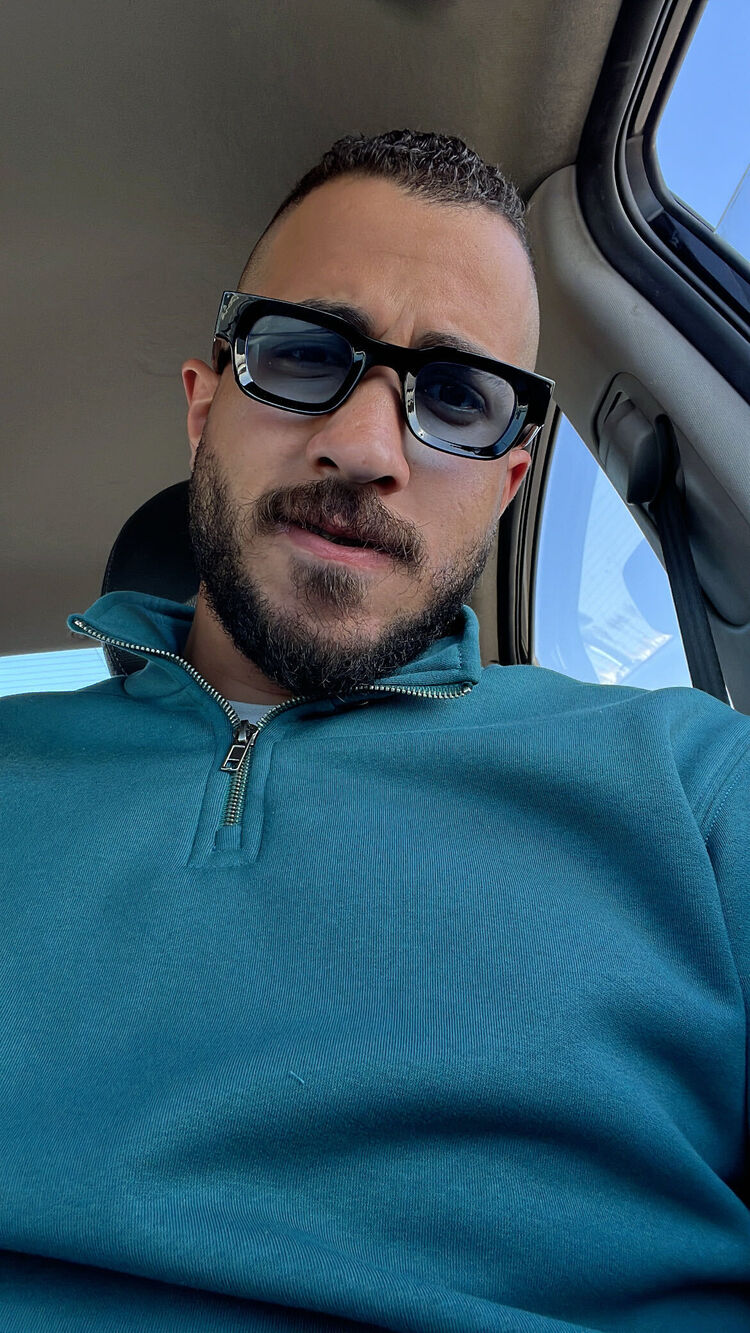  52940094  Gazzar, 29 ,    