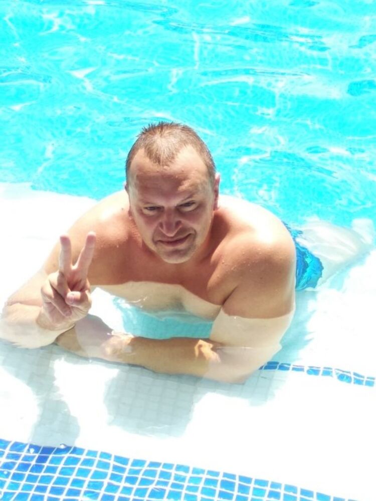  ,   Vitaliy, 52 ,   ,   , c 