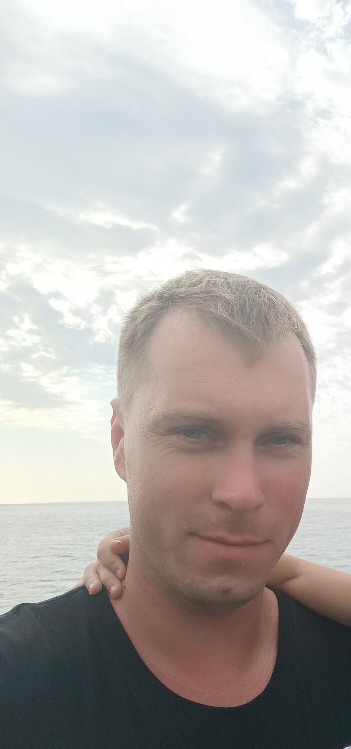  51992984  Yury, 33 ,    