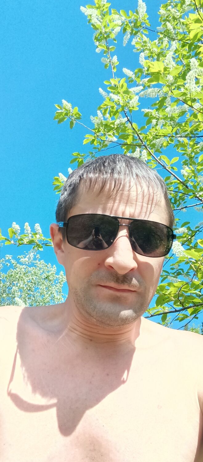  46143374  Denis, 35 ,    