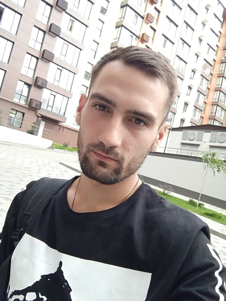  17801254  Pavel, 31 ,    