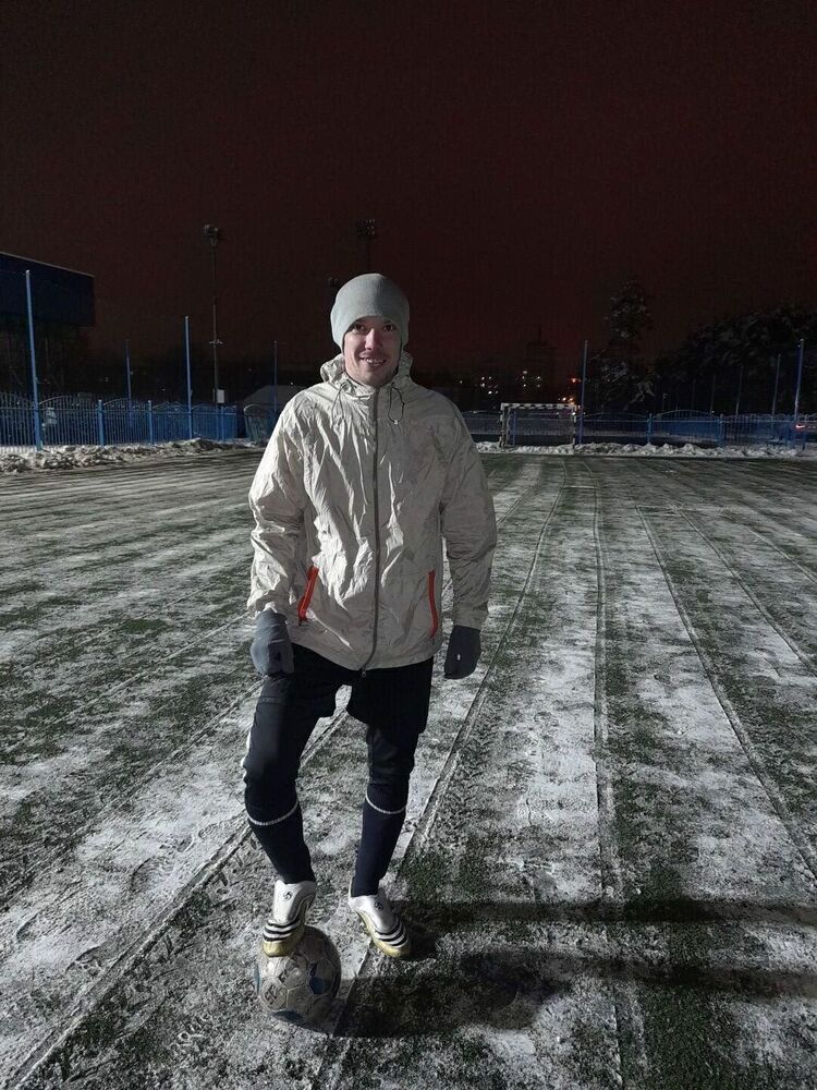  ,   Aleksander, 37 ,     , c 