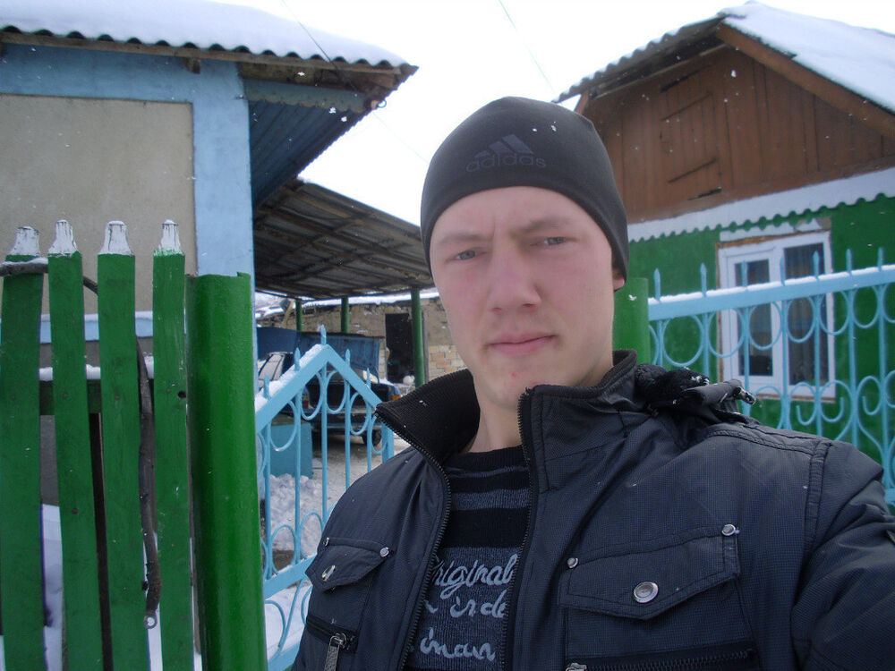  14830544  Andrei, 33 ,    