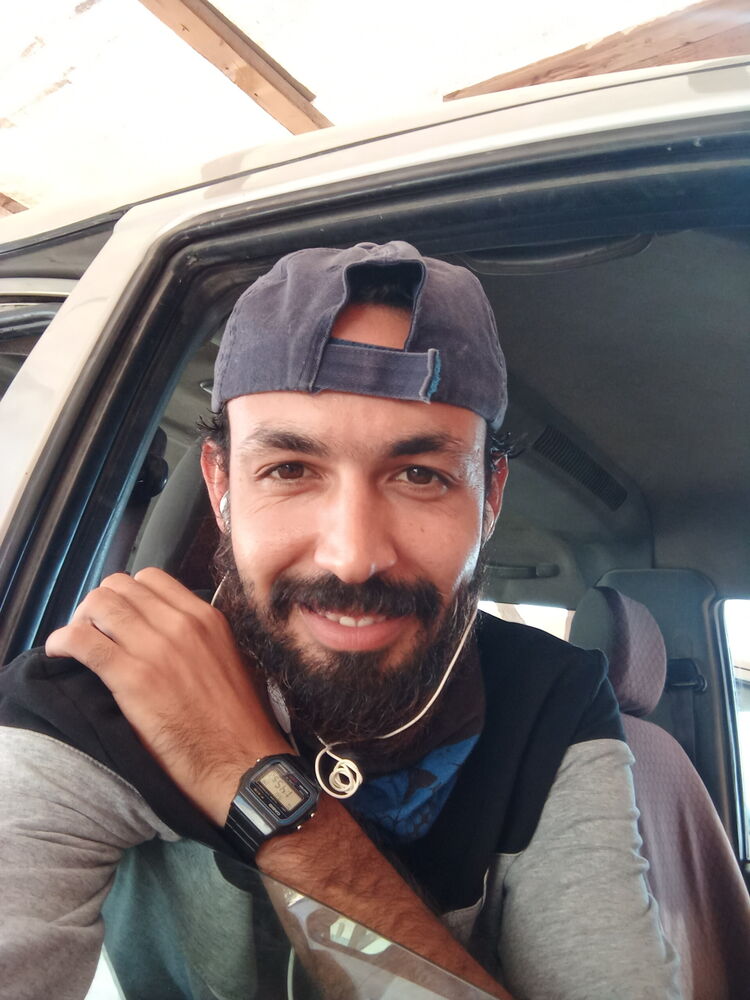  25091054  Ahmed, 32 ,    