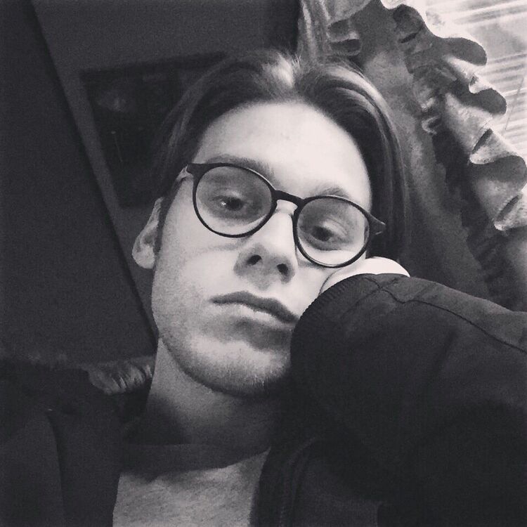 ���� 15919754 ������� ��������, 32 ����, ���� ���������� � ���������