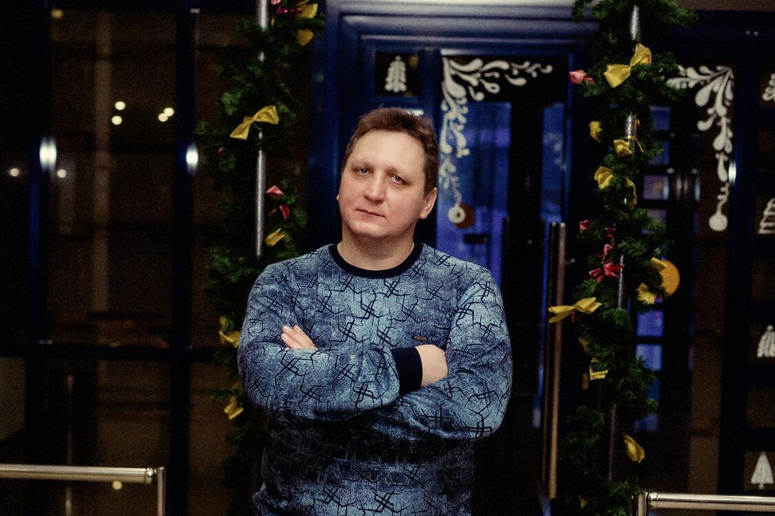  ,   Gennady, 49 ,   ,   , c , 