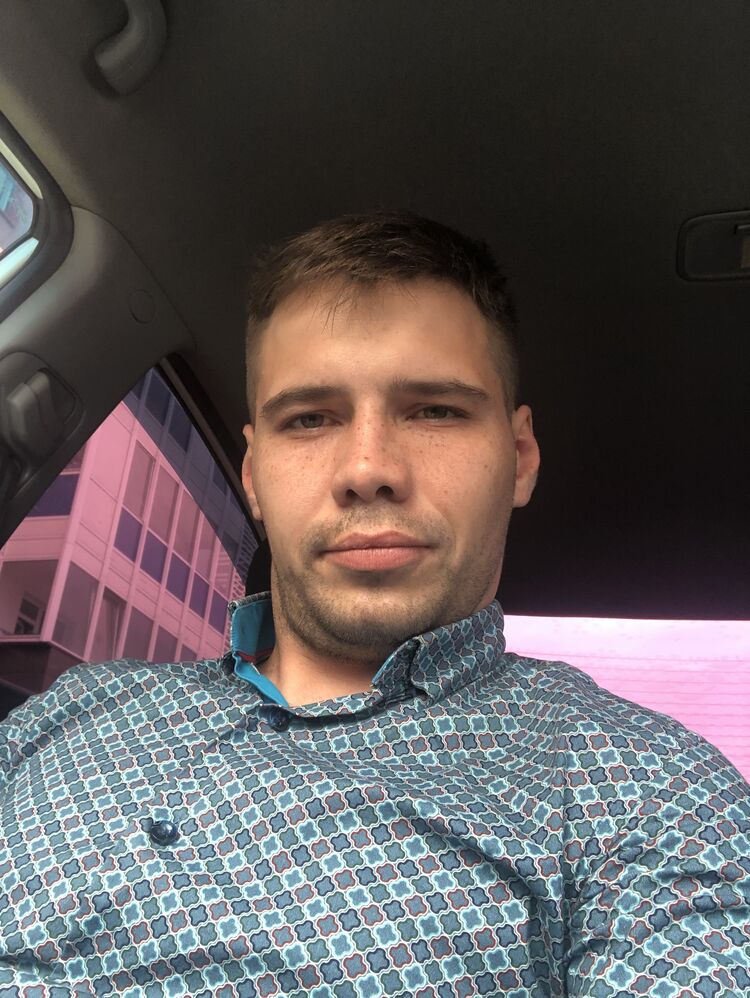  ,   Leonid, 27 ,   ,   