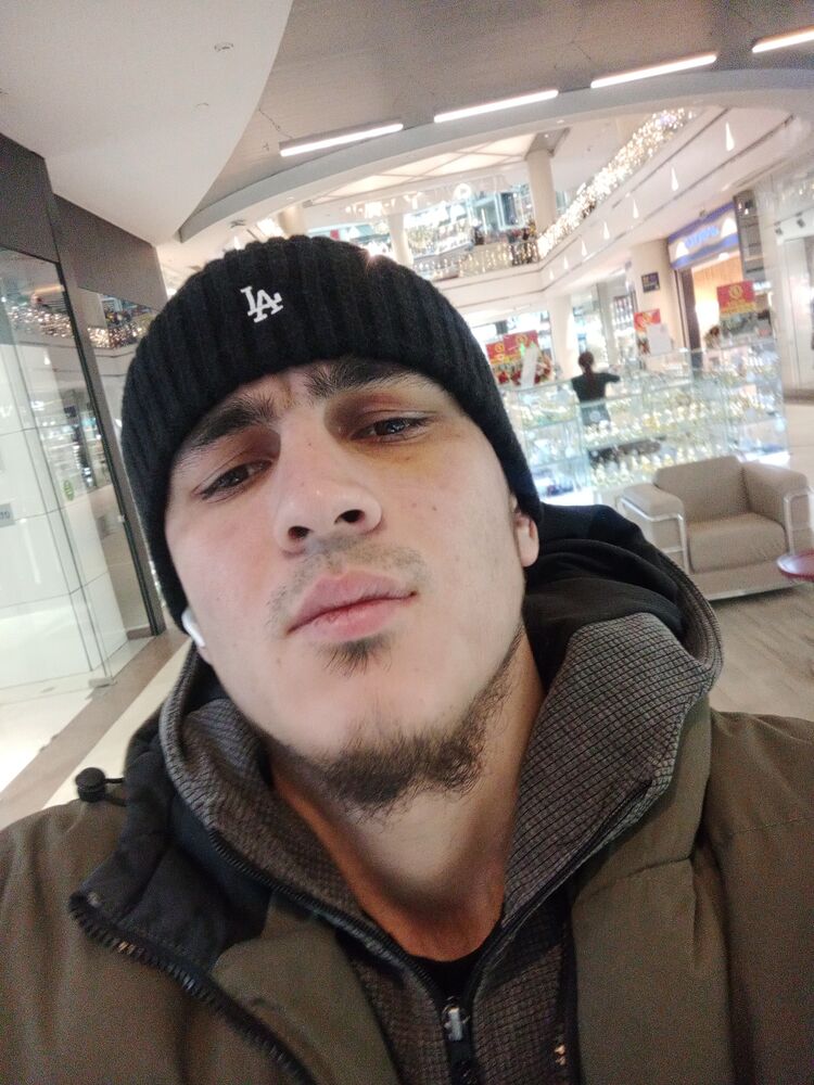 40150384  , 27 ,    