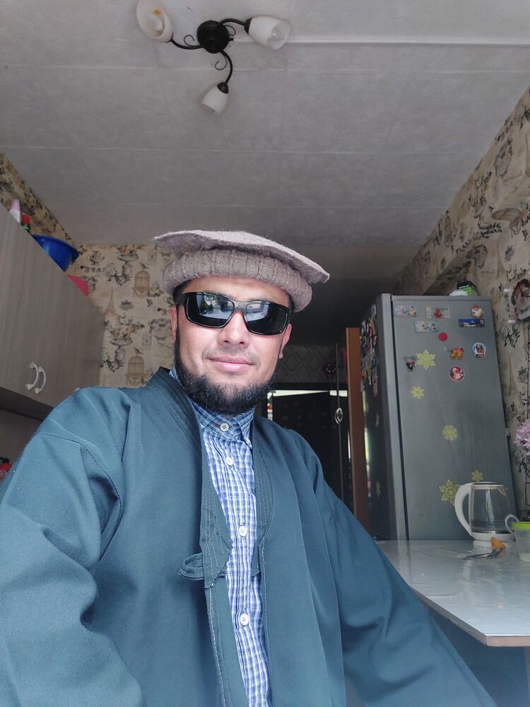  ,   Akmal Urunov, 34 ,   