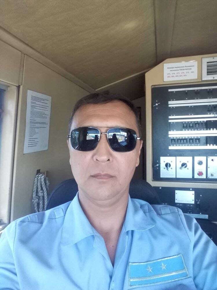  43098624  , 49 ,    