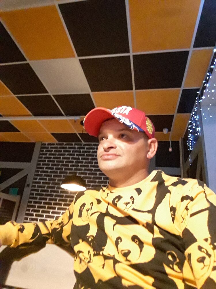  ,   Georgiy, 35 ,   ,   , c 