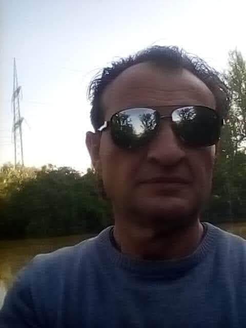  24532084  Radoslav, 53 ,    